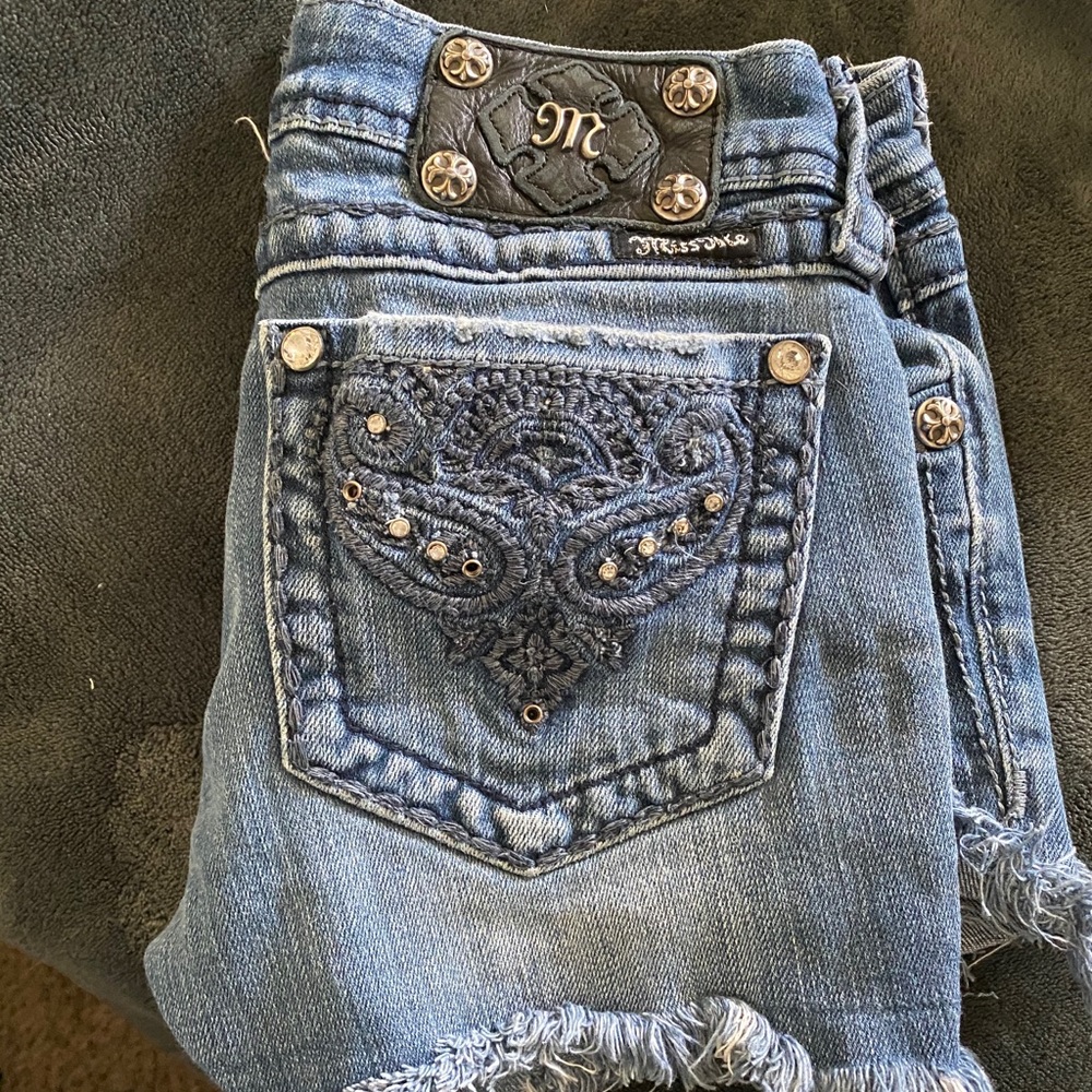 Miss me denim shorts size 27